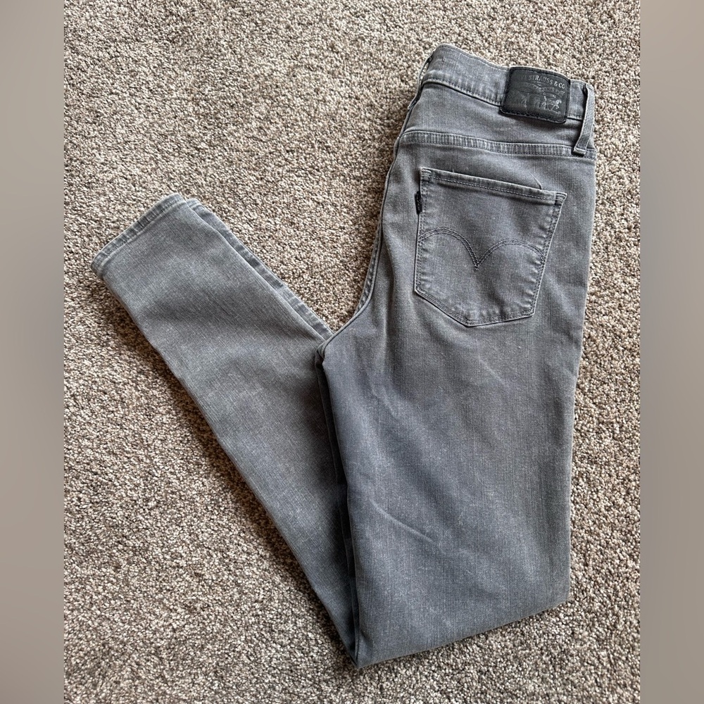 Levi's 720 Women's Skinny Jeans in Gray Wash